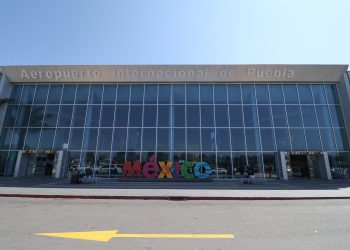 Canaco Puebla lanza “Puebla te Premia” con descuentos para promover nuevos vuelos del Aeropuerto Hermanos Serdán