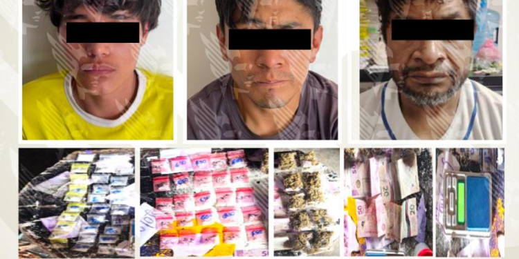 Aseguran presunto punto de venta de droga en Atlixco; detienen a tres personas