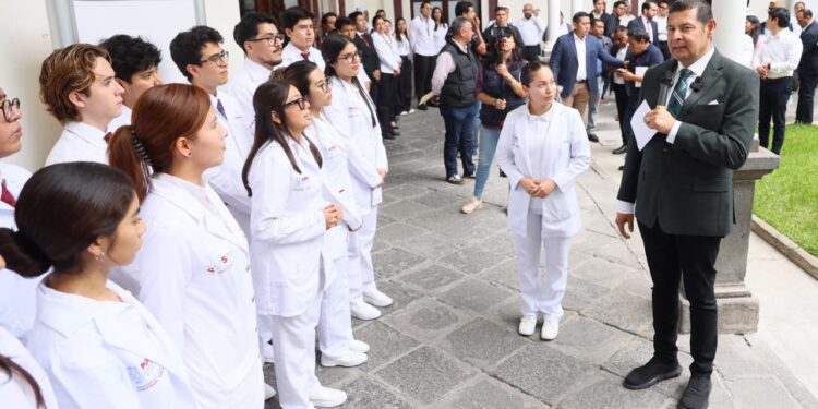 Más espacios para estudiar; USEP recibe a 3 mil 515 estudiantes.