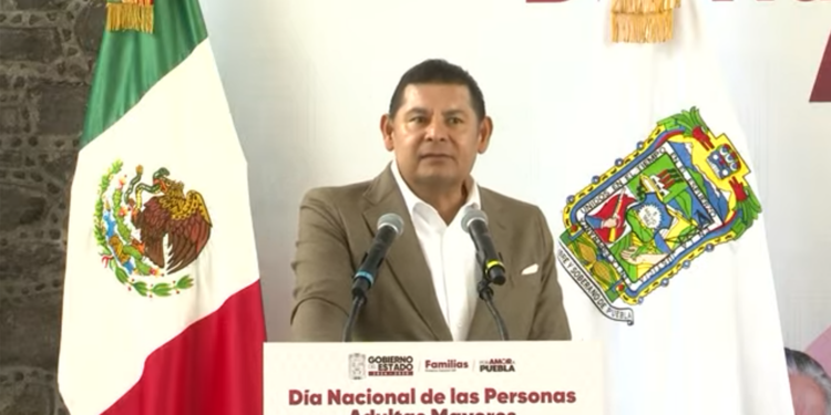 Alejandro Armenta anuncia tercera Casa del Abue en Puebla capital