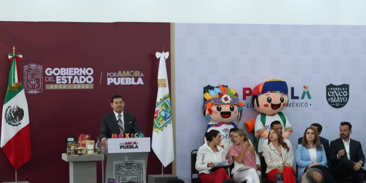 Puebla analiza recibir los Latin Grammy; Armenta busca apoyo de empresarios para hacer viable el evento