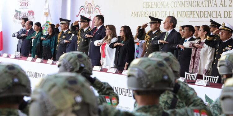 Encabezan Armenta y Chedraui ceremonia por la Independencia de México