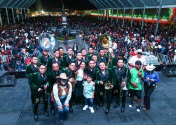 Con Tonantzin Fernández, Cholula vive una noche llena de música, alegría y tradición