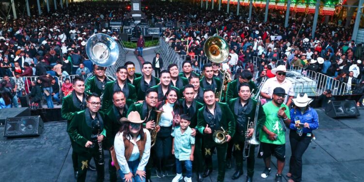 Con Tonantzin Fernández, Cholula vive una noche llena de música, alegría y tradición