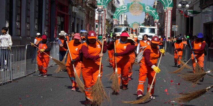 Gobierno de Pepe Chedraui despliega operativo especial para mantener limpia la ciudad durante las fiestas patrias