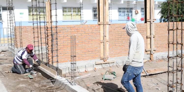 Socializa CAPCEE obras de infraestructura educativa en Amozoc