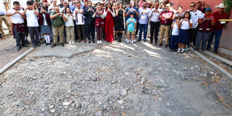 Sin distinciones, Tonantzin Fernández lleva obra pública a Zerezotla