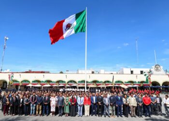 Tonantzin Fernández encabeza ceremonia por 205 años de la Consumación de la Independencia de México