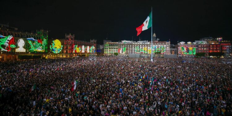 ¿Qué artistas se presentarán en el Zócalo CDMX el 15 de septiembre?