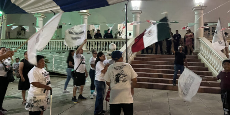 Asumen Concejos Municipales en Acatlán, Esperanza y Tepeyahualco