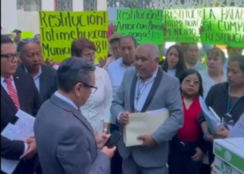 Habitantes de Totimehuacán acuden al Congreso para exigir restitución como municipio