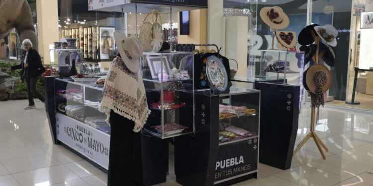 Proponen espacio en el Centro Histórico para vender productos poblanos