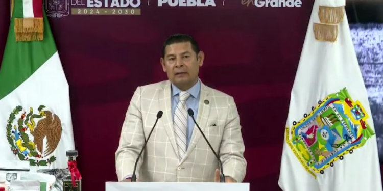 Armenta invita a alcalde de Nueva York al desfile del 20 de noviembre en Puebla