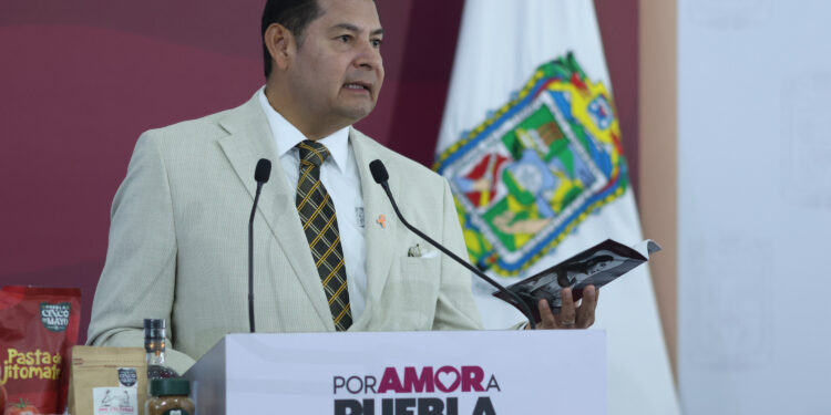 Armenta destaca operativo contra el robo de vehículos y advierte sobre uso de civiles por grupos delictivos