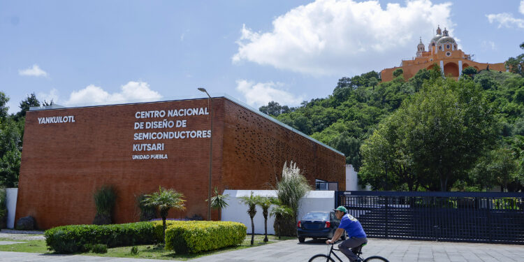 Armenta destaca proyectos de Puebla con respaldo de Sheinbaum