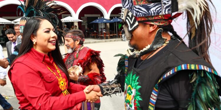 Encabeza Tonantzin Fernández ceremonias cívica y prehispánica conmemorativas de los 507 años de la Matanza de Cholula