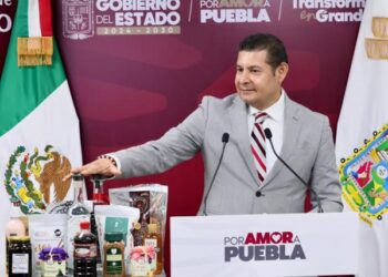 Celebran acuerdo Volkswagen-Sitiavw; Armenta destinará 100 mdp en incentivos