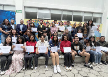 Inauguran mural en el Complejo Regional Mixteca de la BUAP