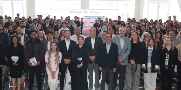 Concluye con éxito Pepe Chedraui la Semana de la Transparencia 2026 entre la comunidad universitaria