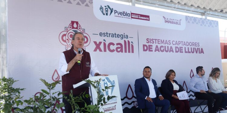 Pepe Chedraui impulsa la instalación de captadores pluviales en más de 100 escuelas públicas de Puebla