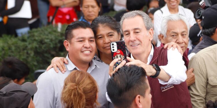 Refrenda Pepe Chedraui compromiso con las familias de San Baltazar Campeche
