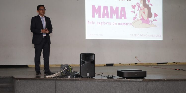 Encabeza Lupita Fernández jornadas de prevención y detección oportuna del cáncer de mama