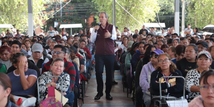 Pepe Chedraui realizó entrega masiva de “Alimentación Imparable” en Agua Santa