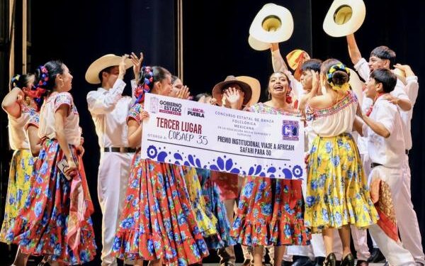 COBAEP Plantel 35 obtiene tercer lugar en Concurso Estatal de Danza Folclórica