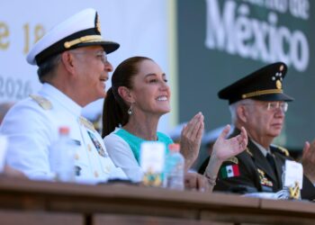 “Las Fuerzas Armadas nunca recibirán una orden para reprimir al pueblo”, asegura Sheinbaum