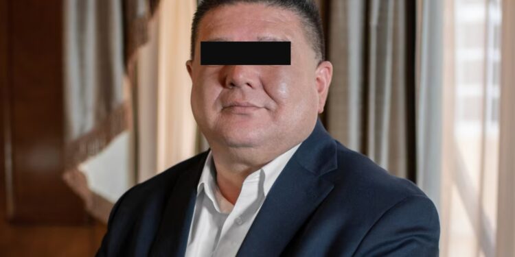 Trasladarán al Altiplano a César Jáuregui, exfiscal de Chihuahua, para enfrentar cargos por traición a la patria