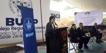 BUAP inaugura nuevo edificio para bachillerato tecnológico en Zacapoaxtla