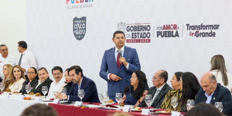 Empresarios, pieza clave para sanear el río Atoyac; Puebla plantea inversión de 300 mdp