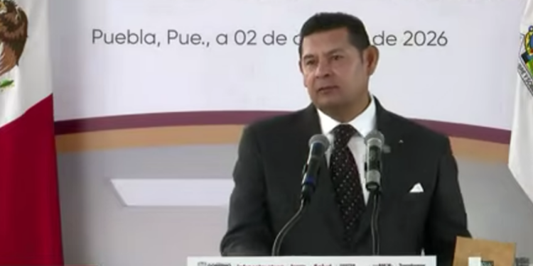 Armenta destina más de 447 millones de pesos para fortalecer al ISSSTEP