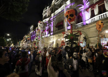 Más de 3 mil jóvenes llenarán de color las calles de Puebla con el Desfile de Calaveras 2026