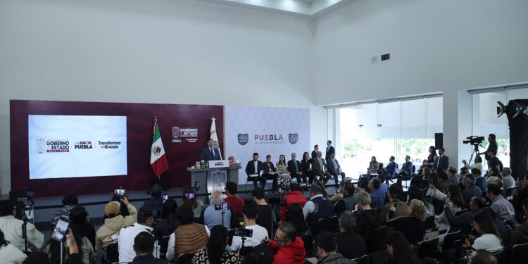 Fundación Mary Street Jenkins donará predio de casi 7 mil metros cuadrados para el Cablebús de Puebla
