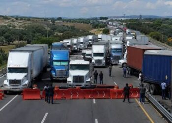 Gobierno de Puebla llama a transportistas a respetar el libre tránsito ante movilizaciones carreteras