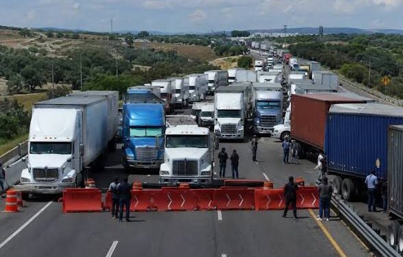Gobierno de Puebla llama a transportistas a respetar el libre tránsito ante movilizaciones carreteras