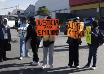Fiscalía se reúne con familiares de Hugo N. y Steven N.; audiencia continuará este viernes
