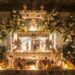 Entre flores, veladoras y recuerdos, familias mexicanas preparan sus ofrendas para recibir a sus difuntos